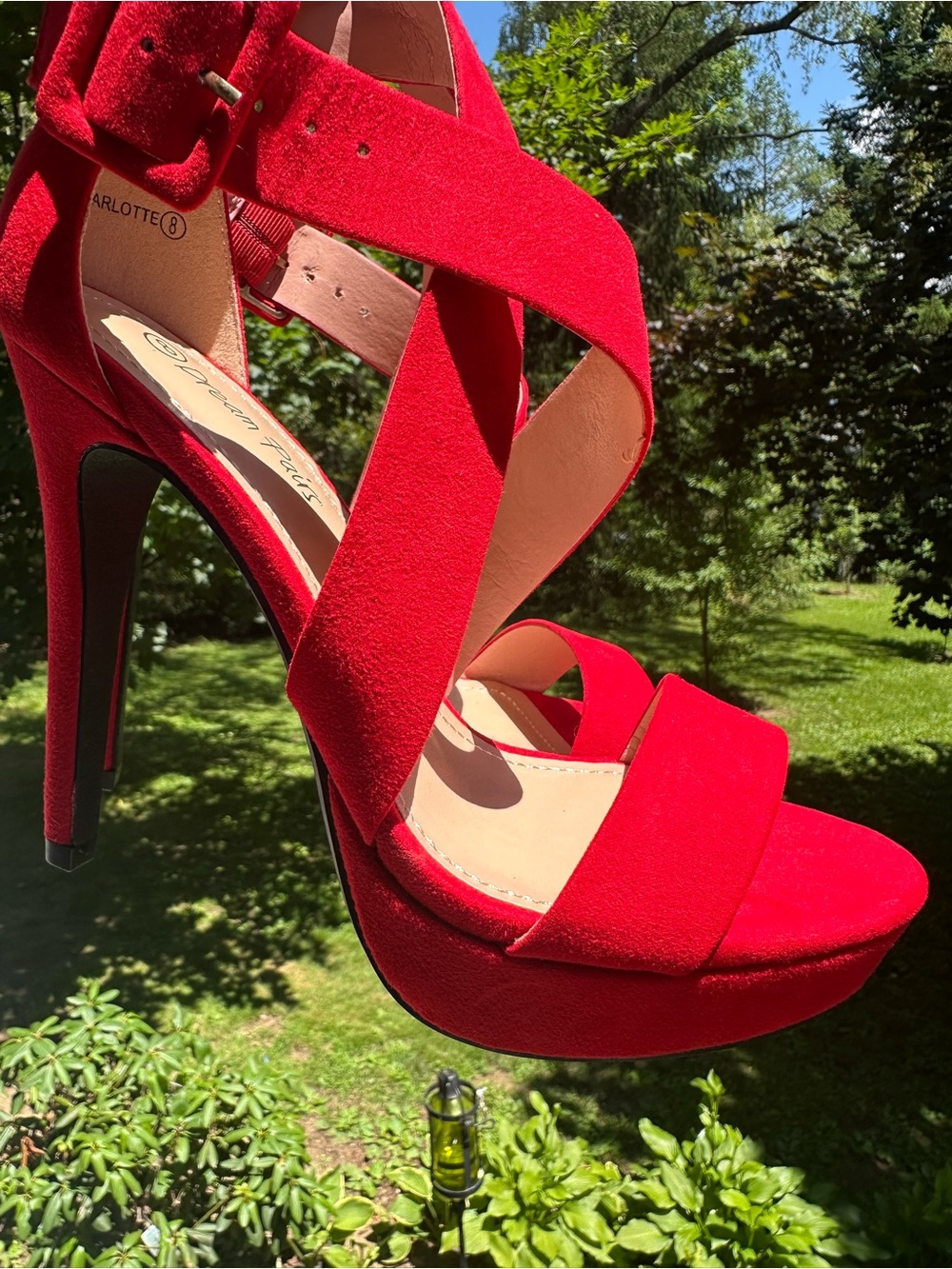Dream Pairs Red Suede 5” Platform Heel Sandals Size 8